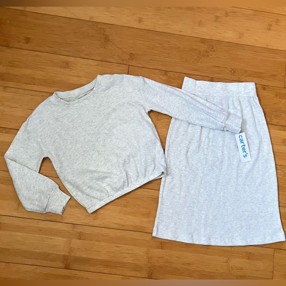 NWT Girls Size 4 Carter’s Light Gray Thermal Outfit - Top Shirt & Maxi Skirt Set